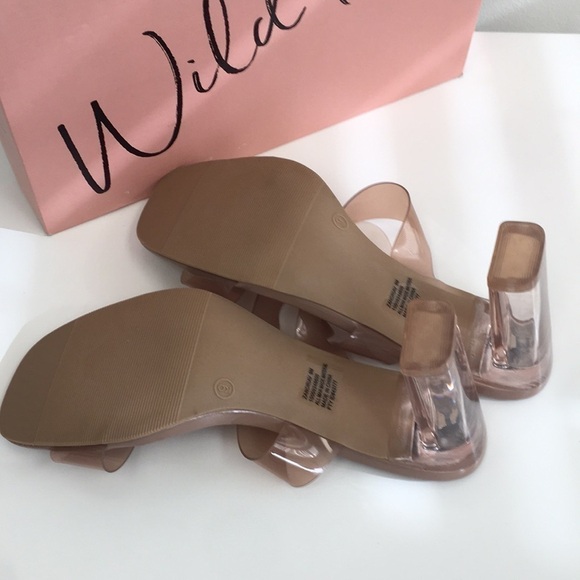 New WB Woman’s Wild Pair Heeled Sandals - Picture 5 of 5